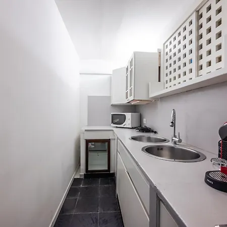 Lejlighedshotel Anglia, Smartstay - Amendola, Fiera, Ospedale San Luca 3*
