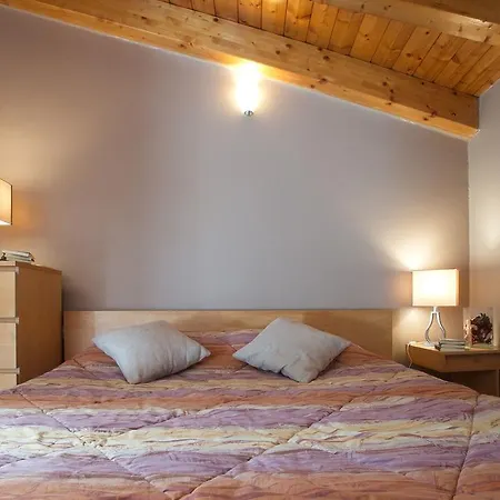 Skyline In Citta Studi A 1 Minuto Dal Metro Con Terrazzo Wi-fi E Netflix Apartment Mailand