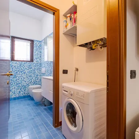 Apartamento Trilocale Spazioso E Accogliente L 7 Ospiti I 2 Bagni I Box Incluso I A Niguarda *