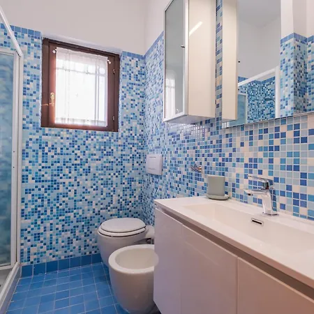 Trilocale Spazioso E Accogliente L 7 Ospiti I 2 Bagni I Box Incluso I A Niguarda Apartamento *