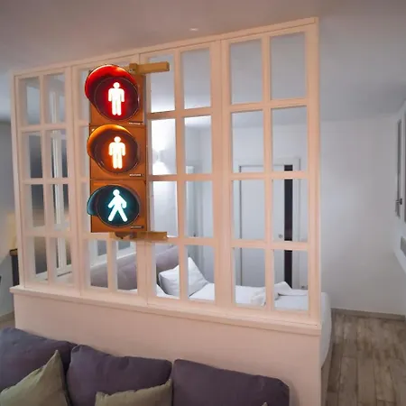 M1 Lotto San Siro Eclectic Pied A Terre Apartment *