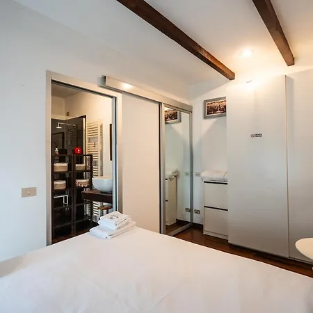 In Sarpi Vicino Metro M5 Apartman