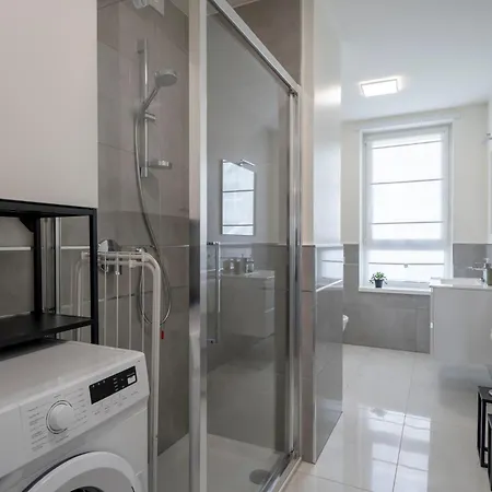 דירה Elegant And Modern In