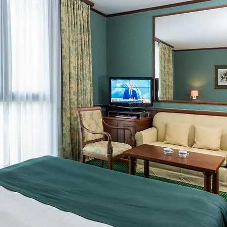 Leonardo Center Szálloda 4*