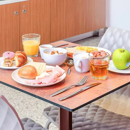 B＆b サン シーロ 3*