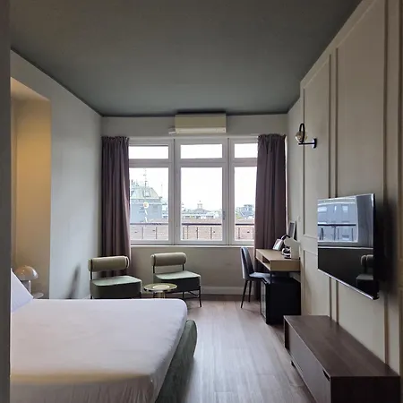 招待所 Corso Italia 3*