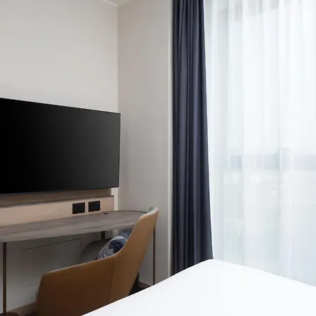 酒店 Courtyard By Marriott Linate 4*