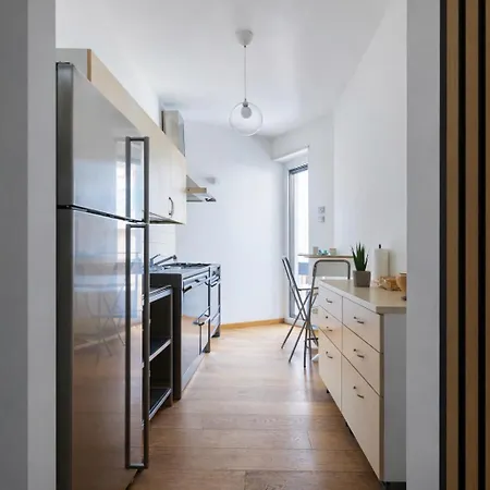 Zen Island- Isola Milano near Garibaldi FS