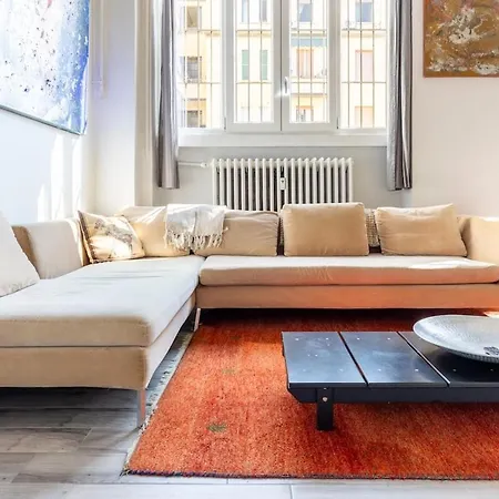 アパート Large Loft Porta Romana With Free Wi-fi *