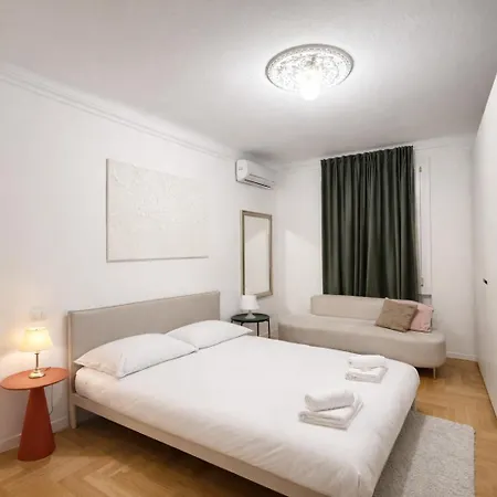 La Casa Di Gylda - San Siro 2br Design - Walk To Stadium & M5 Apartment *