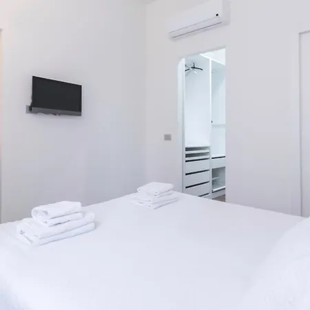 Italianway Easy - Nazario Sauro 5 Milaan
