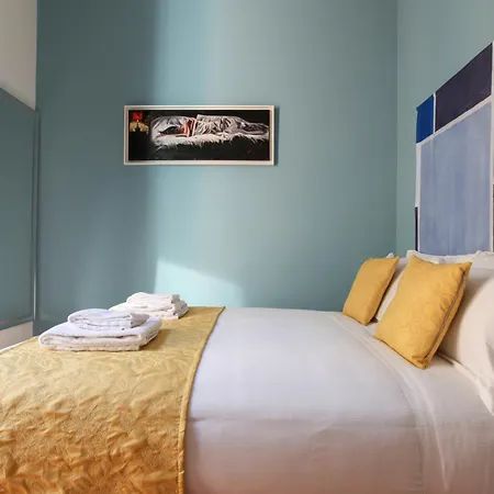 Hacca Collection - Chic 2br In Cool Porta Venezia District Апартаменты *