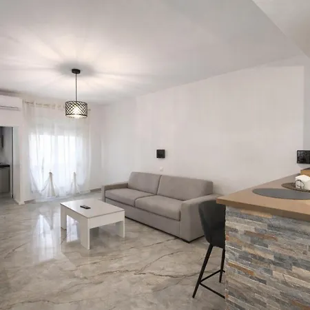 Accogliente A Ben Collegato Milano