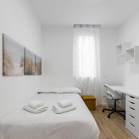 아파트 2 Apt, M3 Affori 15 Min To Duomo E Wifi 밀라노