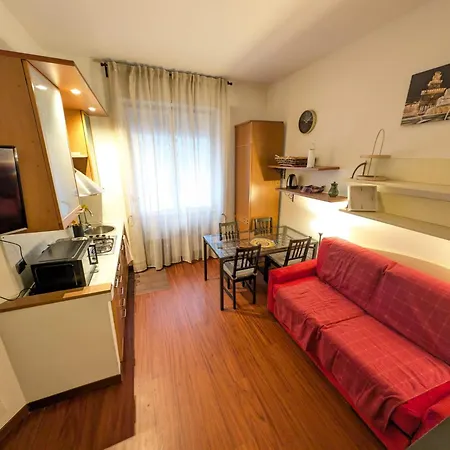 Apartment La Musa Di Dante Milan