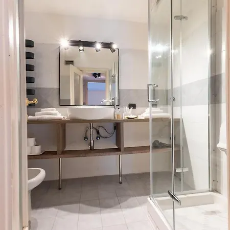 Host4u - La Scala At Palazzo Dell'orso In Center