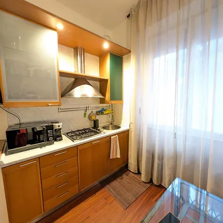 La Musa Di Dante Milan