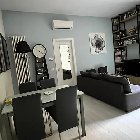 New And Cozy Apt, Your Place In Naviglio Grande Διαμέρισμα *