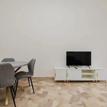 Bnbest Golden Darsena 4 Pax Apartment Mailand