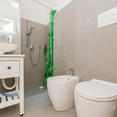 Apartment Bnbest San Siro 4 Pax *