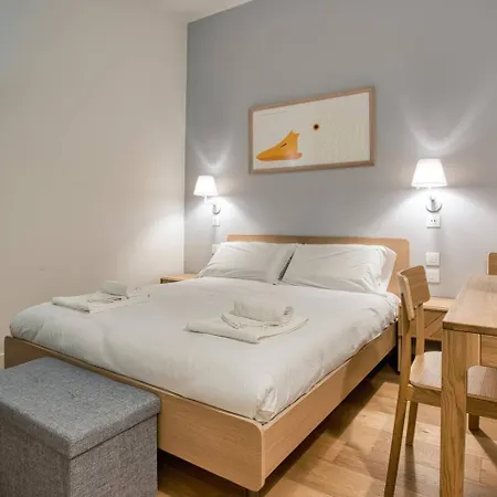 Near Duomo Design Polluce *