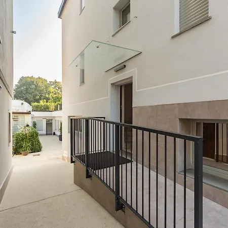 Loft A Cezanne 7 Apartamento