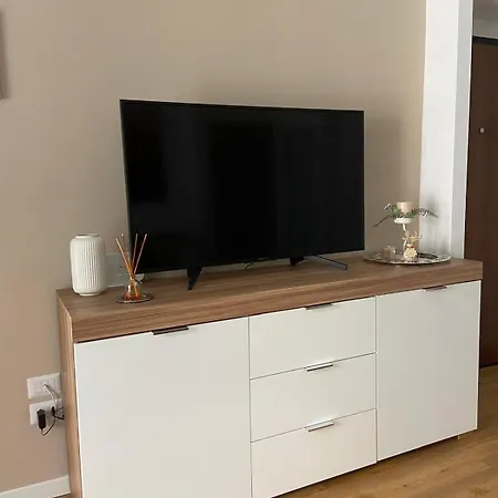 Golden House Arbe