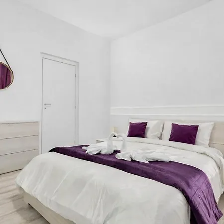 Group-friendly Flat 10 Minutes From The Stadium Wifi Pet * Милан