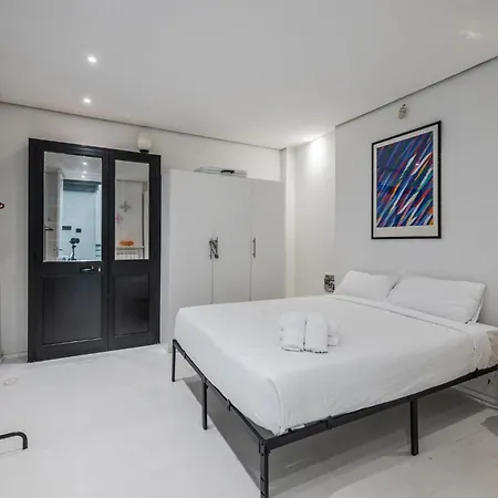 The Stardust Loft - Porta Romana ميلان