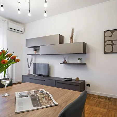 Apartament Italianway Comfort - Sammartini 35 *