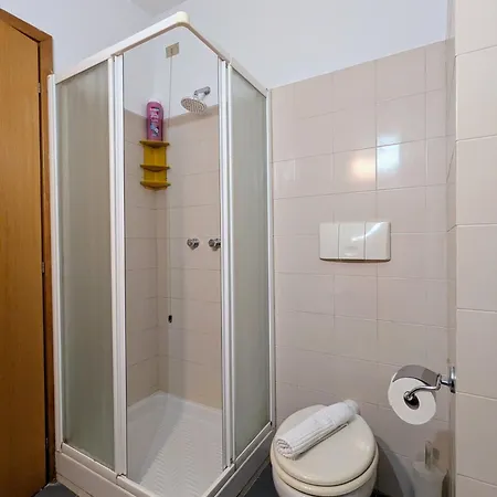 Casa Altaguardia Porta Romana Metro M3 * 밀라노