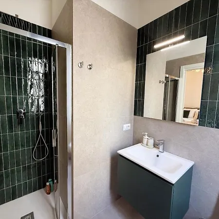 Bright And Spacious In The Heart Of Citta Studi アパート