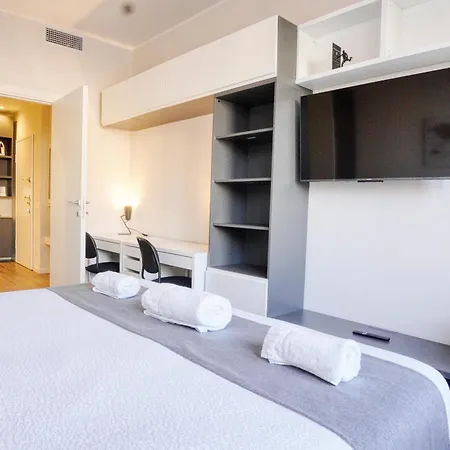 Apartment Darsena Contemporary - Spacious 2br A Few Steps From Centre *