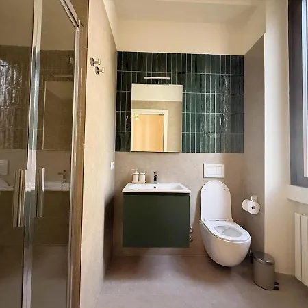 Bright And Spacious In The Heart Of Citta Studi アパート *