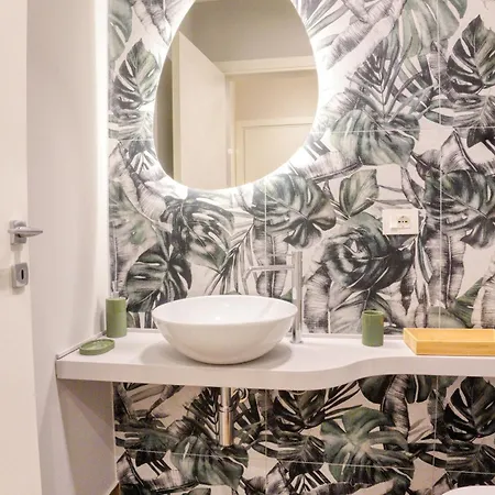 Darsena Contemporary - Spacious 2br A Few Steps From Centre
