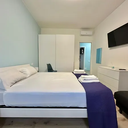 Lucania Azzurra Apartment, Elegante E Confortevole, Con Metro M3 Sotto Casa, Collegamento Diretto A Duomo Di E Stazione דירה מילאנו