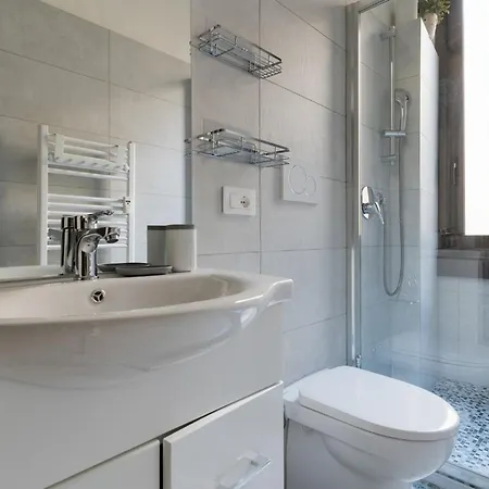 Apartment Guesthost - Porta Romana Lovely Mailand