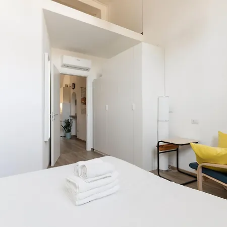 Guesthost - Mm2 Lambrate Bright Apartment Mailand