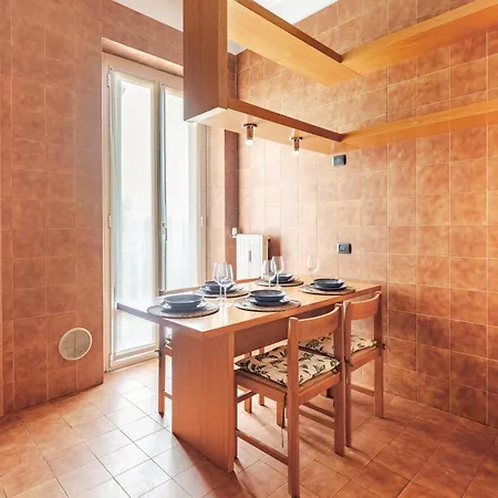 Spacious With Three Bedroom And Large Kitchen Daire *