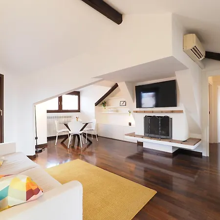 Appartement Primopiano - Tadino B Milan