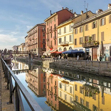 Naviglio Grande - Sui Navigli Corte Storica Milánó