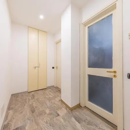 - Spacious And Bright Apartment, Elegant Area アパート ミラノ