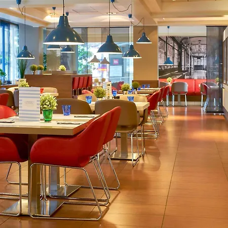 Ibis Centro Hotel Milan