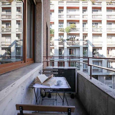 Morozzo1939 - Elegance Near The Duomo Daire Milano