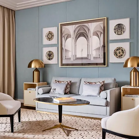 Four Seasons 5*