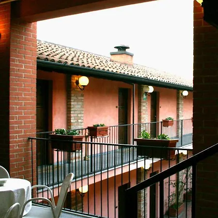 Excel Naviglio - Ca'bianca מלון 4*