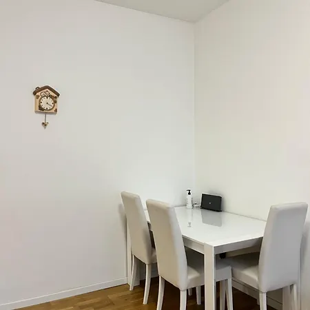Hurban Heaven Apartman Milánó