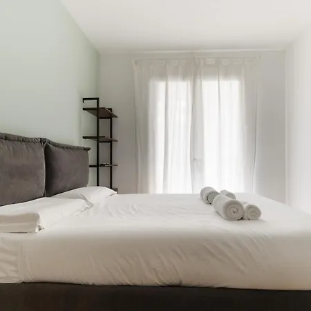 Guesthost - Cascina Merlata Lovely Nest شقة *