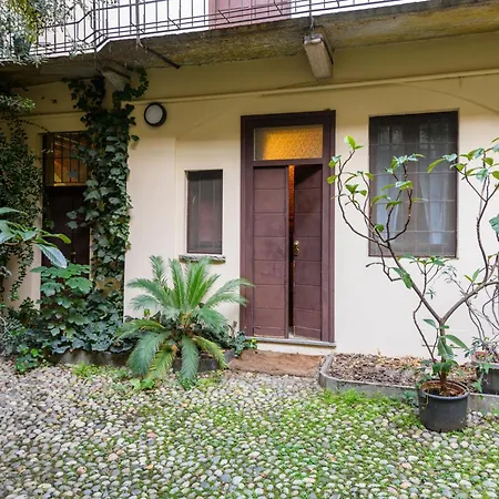 Sforza 57 - Romantic Escape With Jacuzzi Apartman