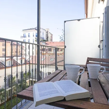 Apartman Hacca Collection - Luxury Porta Volta-brera 2br With Terrace Milánó
